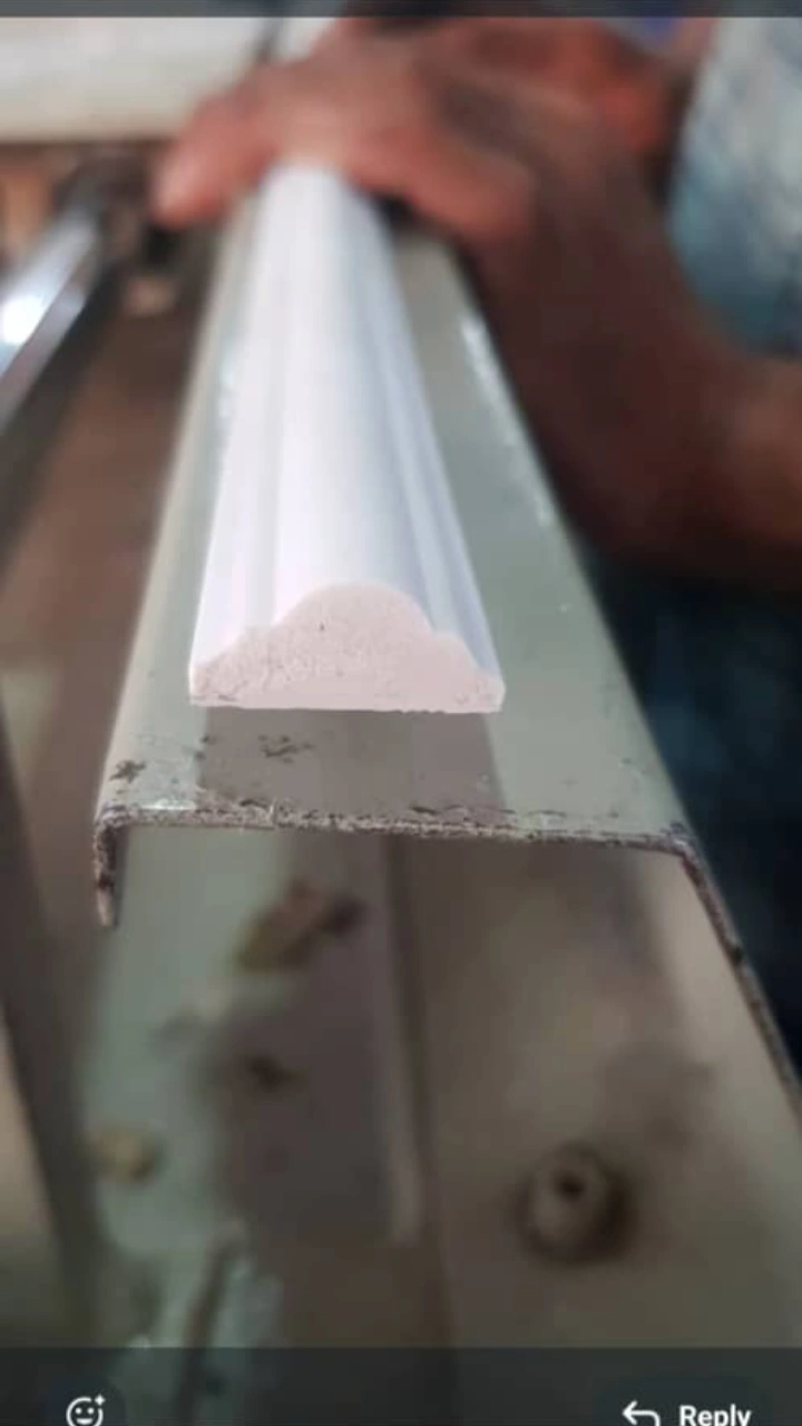 ابزار قاب بندی سفید در ٢ سایز ٤cm و ٢/5cm