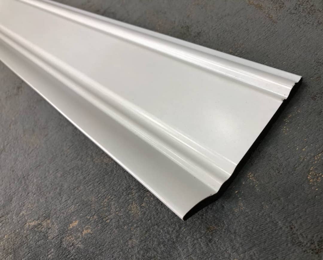 قرنیز سفید ١٠سانت مات پی وی سی