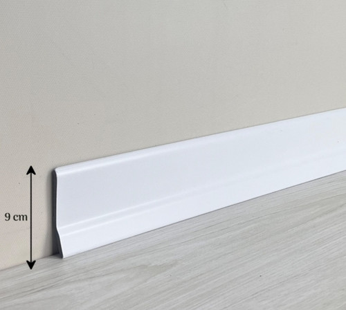 قرنیز سفید ٩سانت پی وی سی