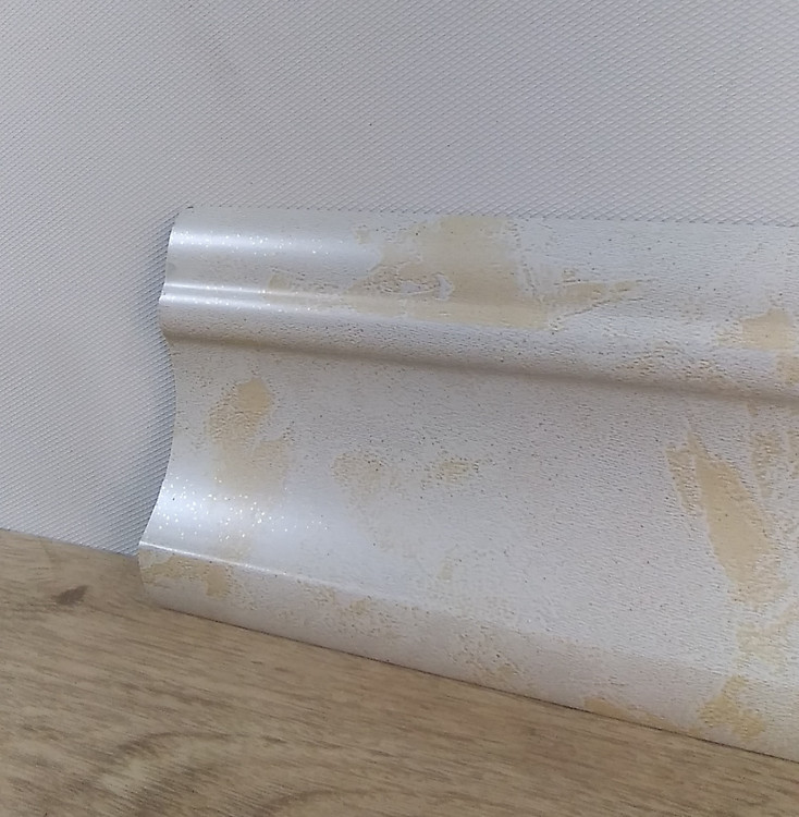 قرنیز١٢سانت سفید طرح کاغذ