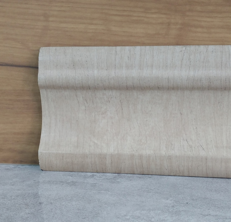 قرنیز پی وی سی ١٢سانت روشن